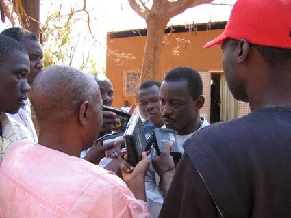 Image | ECID, Mali | Radios Mamadou Gota (c) 2006 Roger Gaillard